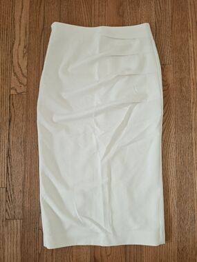 Sleek White/Cream Pencil Skirt - Women’s Size M